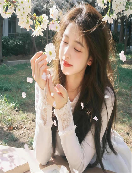 男按摩师系列无码视频_美轮美奂的大片